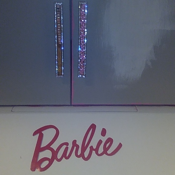 Pink Barbie Wall Decal - Picture 4 of 5